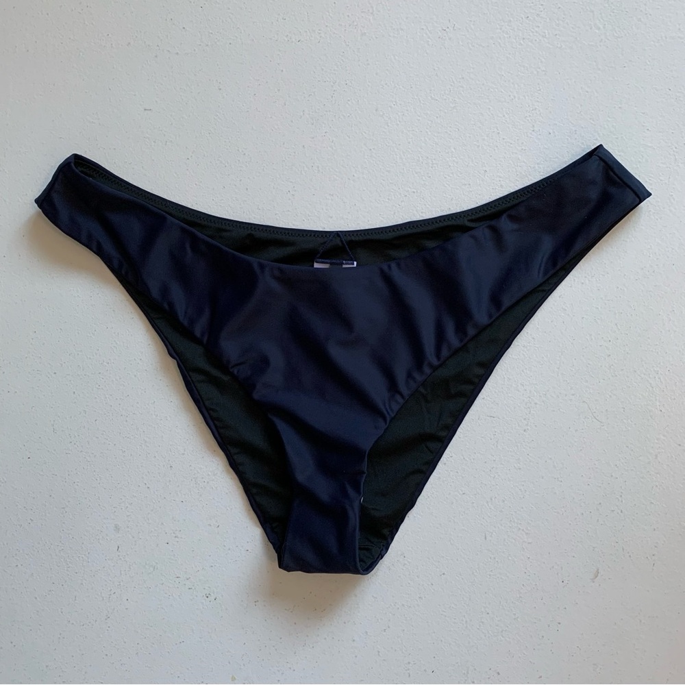 J Crew Navy Blue Cheeky Bikini Bottom Size Large Curved Waist NWT
